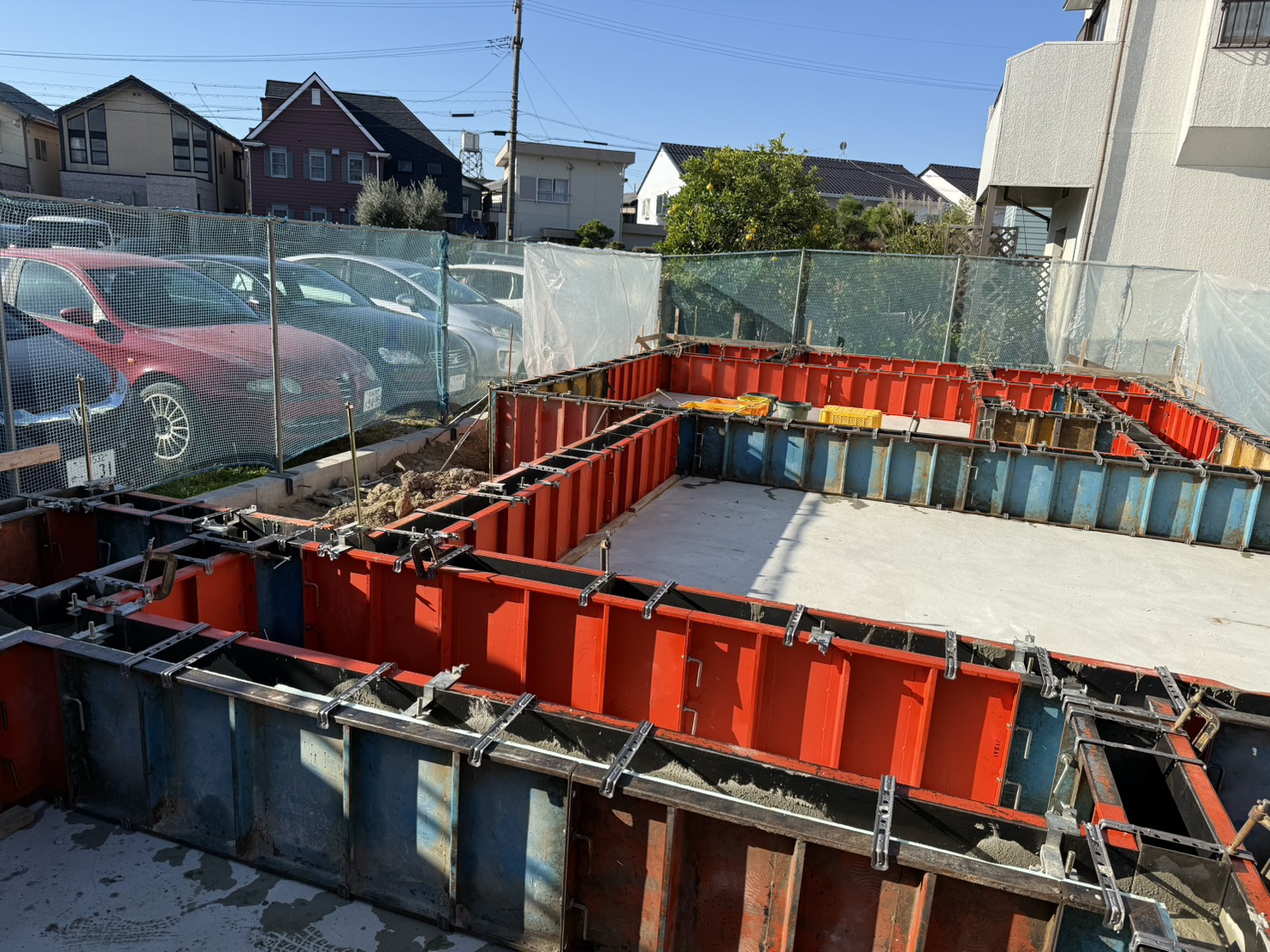 基礎工事の流れ⑥｜立ち上がり型枠組立・打設の工程｜豊田市の株式会社佳建