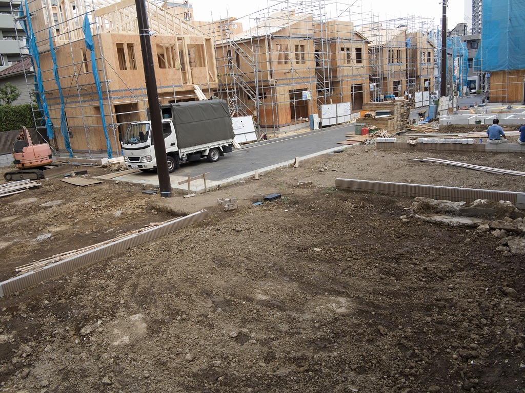 豆知識！住宅基礎工事で行われるベース打設とは？